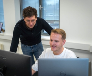 Remco en Sjoerd in overleg