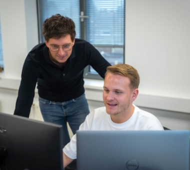 Remco en Sjoerd in overleg